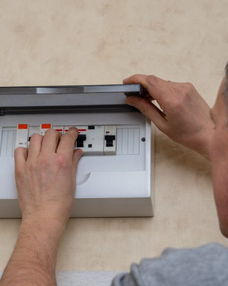 Cache tableau électrique design pour un allier fonctionnalité et esthétique dans votre intérieur